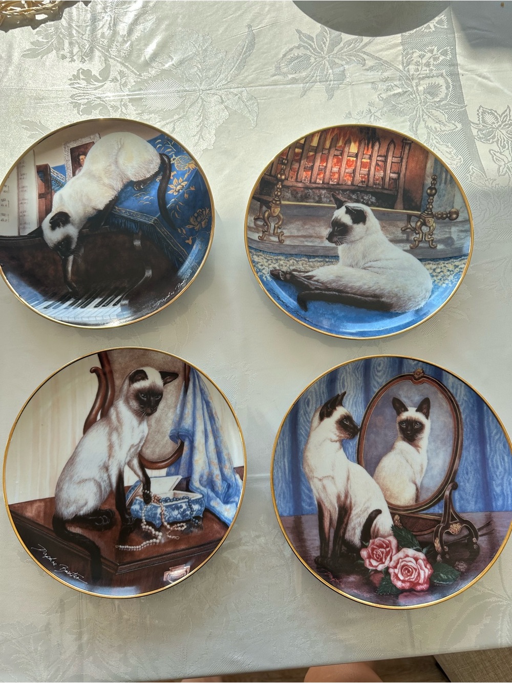 Decorative Siamese Cat Collector Plates - Set of 4